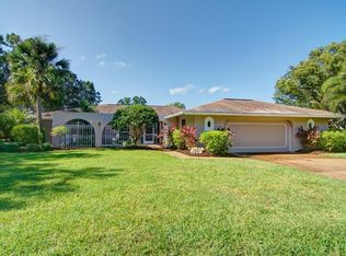 4262 Charing Cross Rd, Sarasota, FL 34241