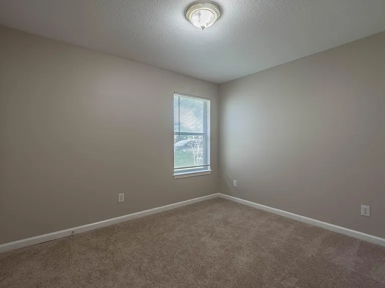 10203 Azalea Vlg — Photo 12