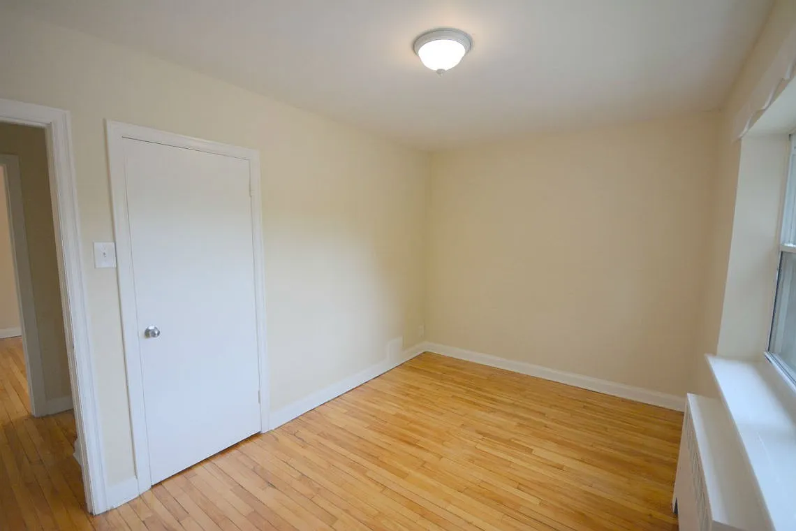 385 Besserer St. - The Belgarde Apartments — Photo 4