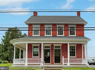 62 S Duke St, Millersville, PA 17551