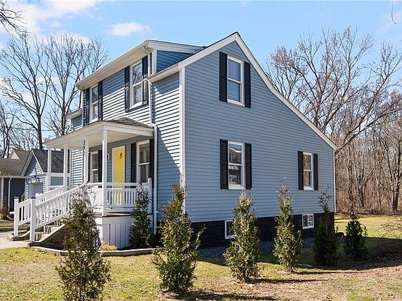 4th image of 292 Sowams Rd