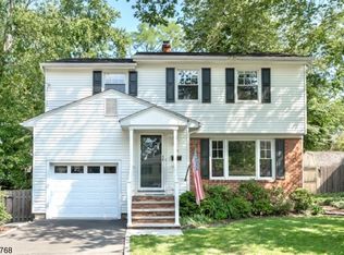 39 Bradford St, New Providence, NJ 07974