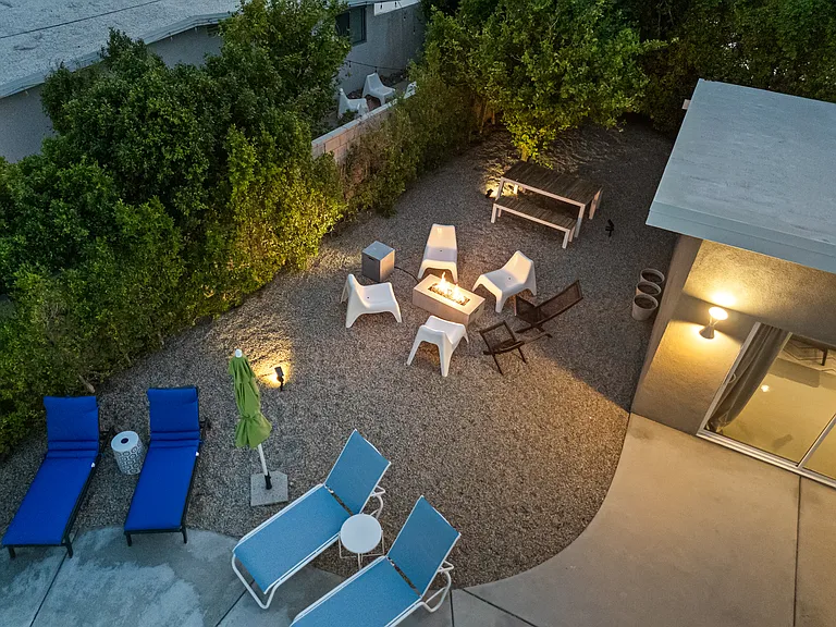 2197 E Belding Dr — Photo 47