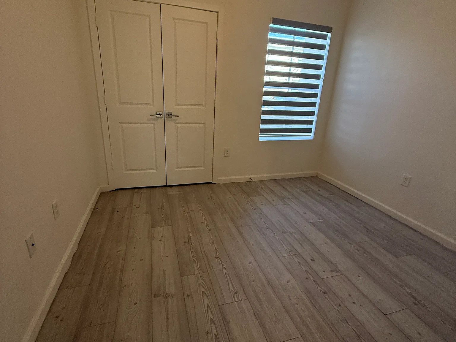 3 bed, 1272 sqft, $2,400 — Photo 4
