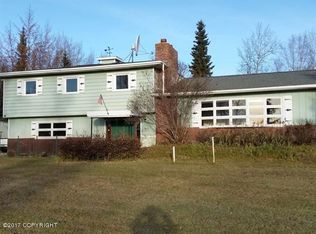 542 Farmers Loop Rd, Fairbanks, AK 99712