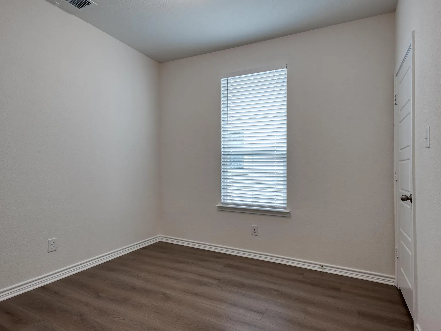 9518 Hinterlands Drive - 1 — Photo 4