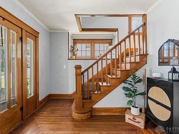 5th image of 2212 Arlington Ave