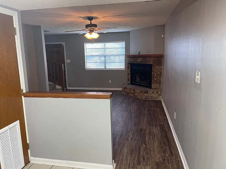 1413 Pullen Rd #E — Photo 7