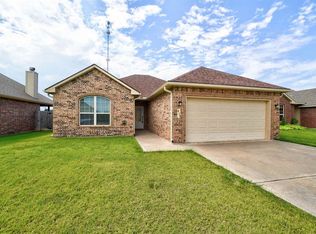 412 NW Granite Ave, Cache, OK 73527