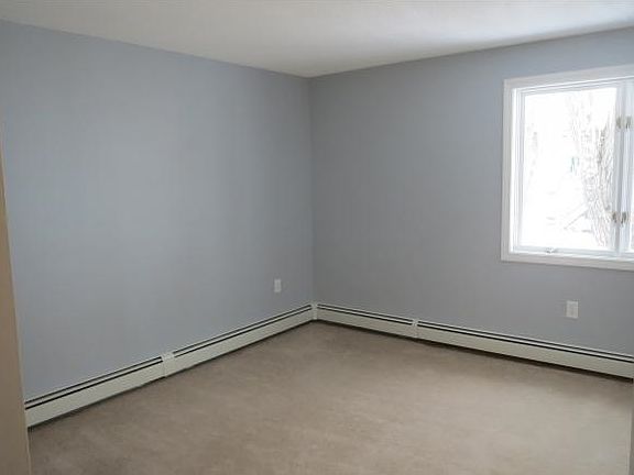 5th image of 60 Valley West Way #60