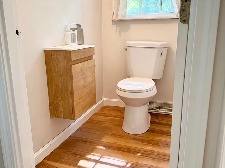 8 Terry Ave — Photo 12