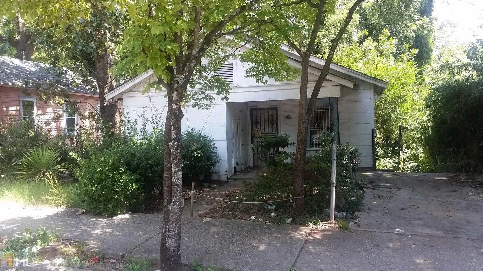 1060 Welch St SW photo 1