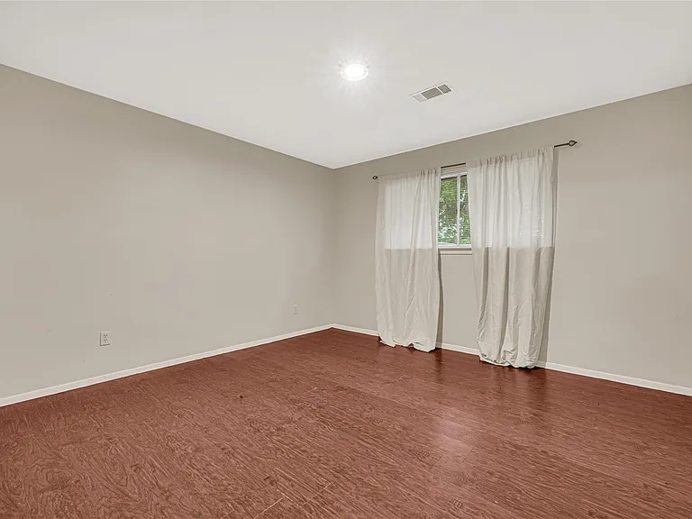 11826 Oceanview St — Photo 17