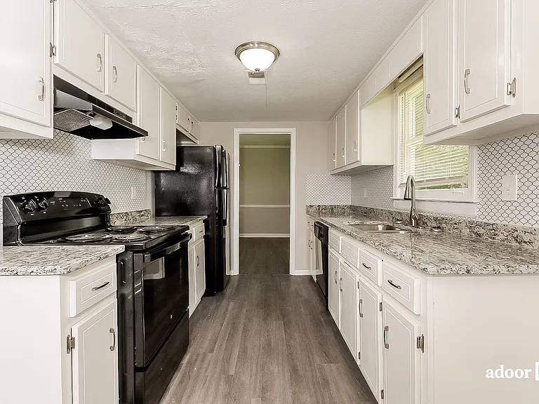 4087 Hunt Way — Photo 4