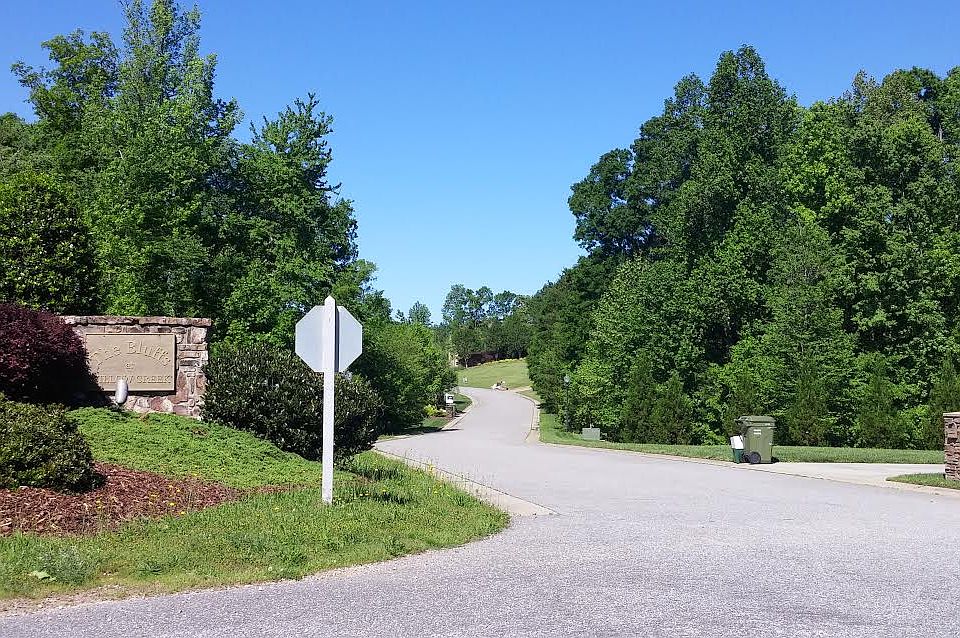 The Bluffs entrance
