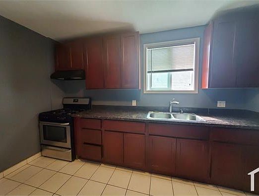 3rd image of 687 7th St #1
