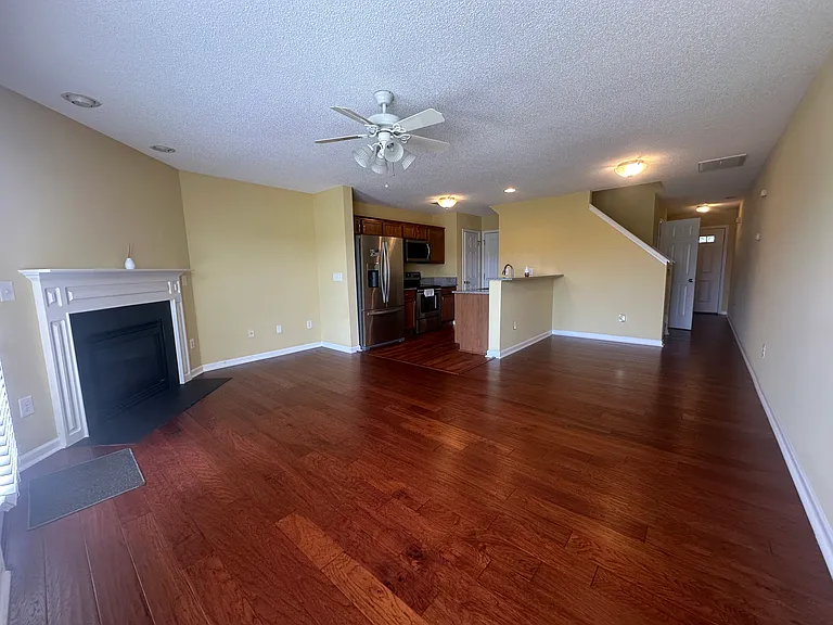 7728 Oliver Park Dr — Photo 5