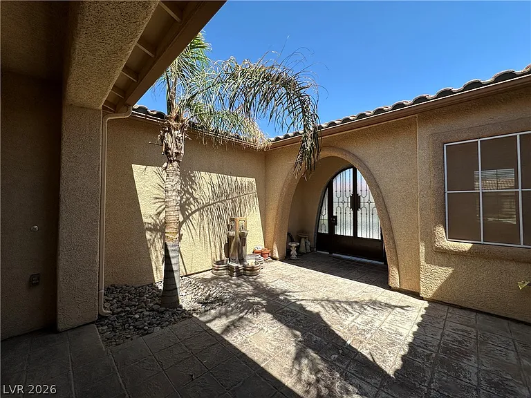 7185 Windy Peak Ct — Photo 3
