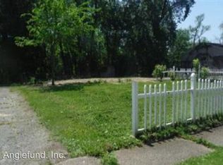 1836 Sheffield Dr, Akron, OH 44320