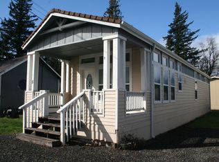 Cascade Cove Mobile Home and RV Community, Cascade Locks, OR 97014