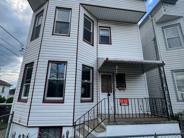 121 N 7th St Floor 2, Paterson, NJ 07522