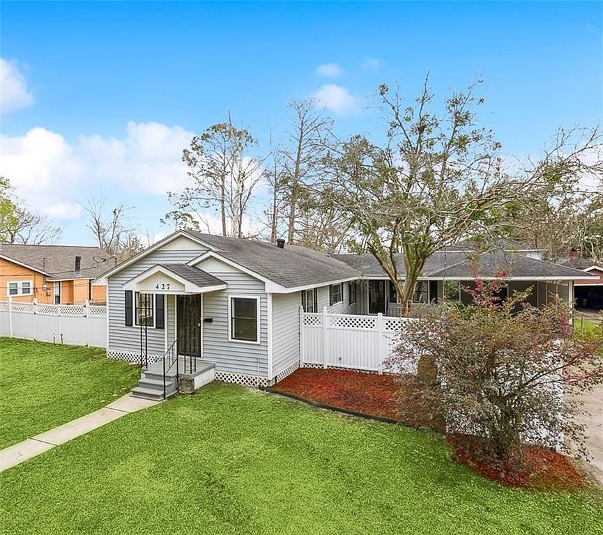 427 E Sanders St, Gonzales, LA 70737 Zillow
