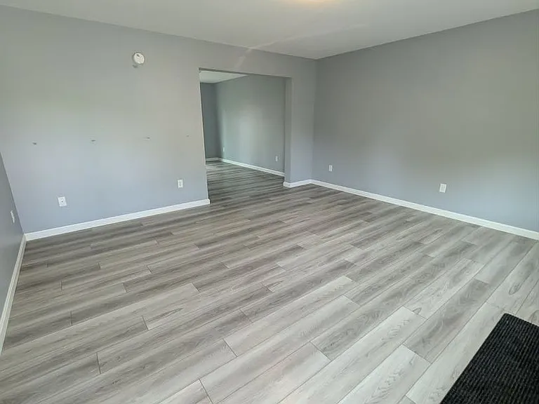 53 Oak St — Photo 8
