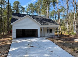 2080 Page Rd, Burgaw, NC 28425