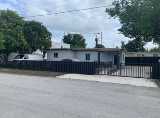 301 Phippen Rd, Dania Beach, FL 33004