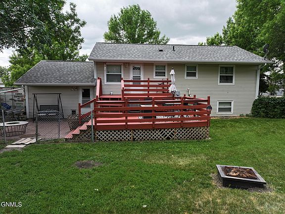 3rd image of 4610 W Roughrider Cir