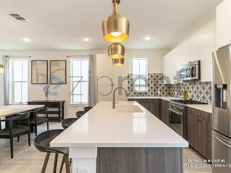 Kitchen (2nd Floor)