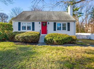 41 Willow St, Wellesley, MA 02481