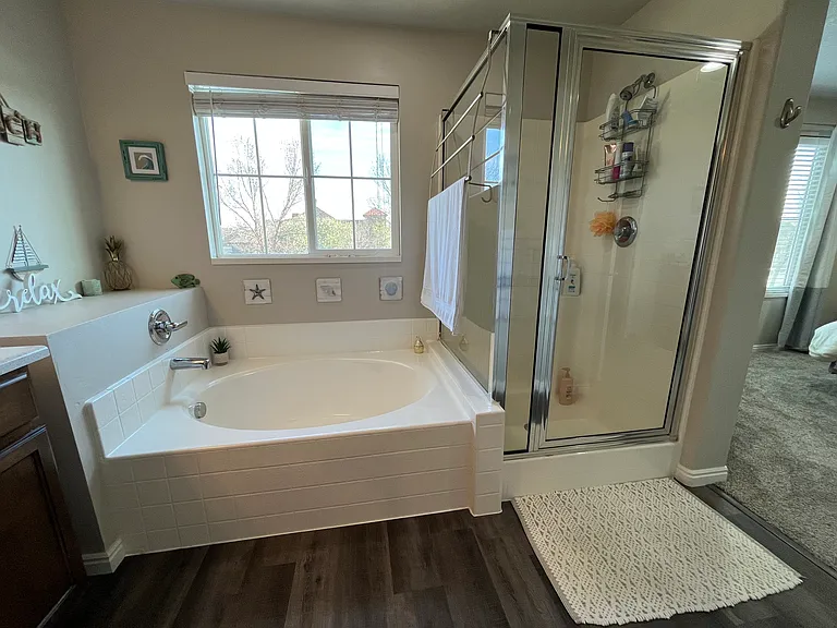 881 Berkeley Dr — Photo 23