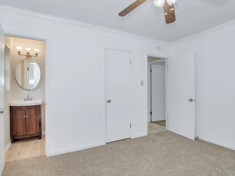 373 Westmont Dr — Photo 20