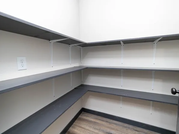 1413 N Spring Rd, Harrison, AR 72601