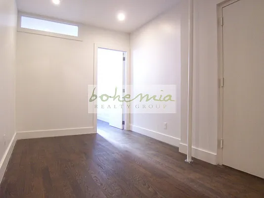 Rented by Bohemia Realty Group | media 28