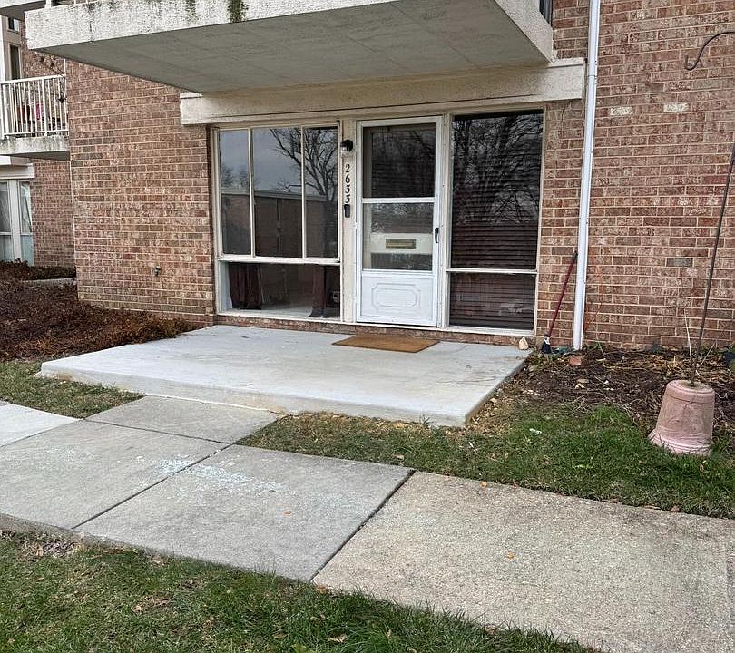 1st image of 2633 Fort Farnsworth Rd #268