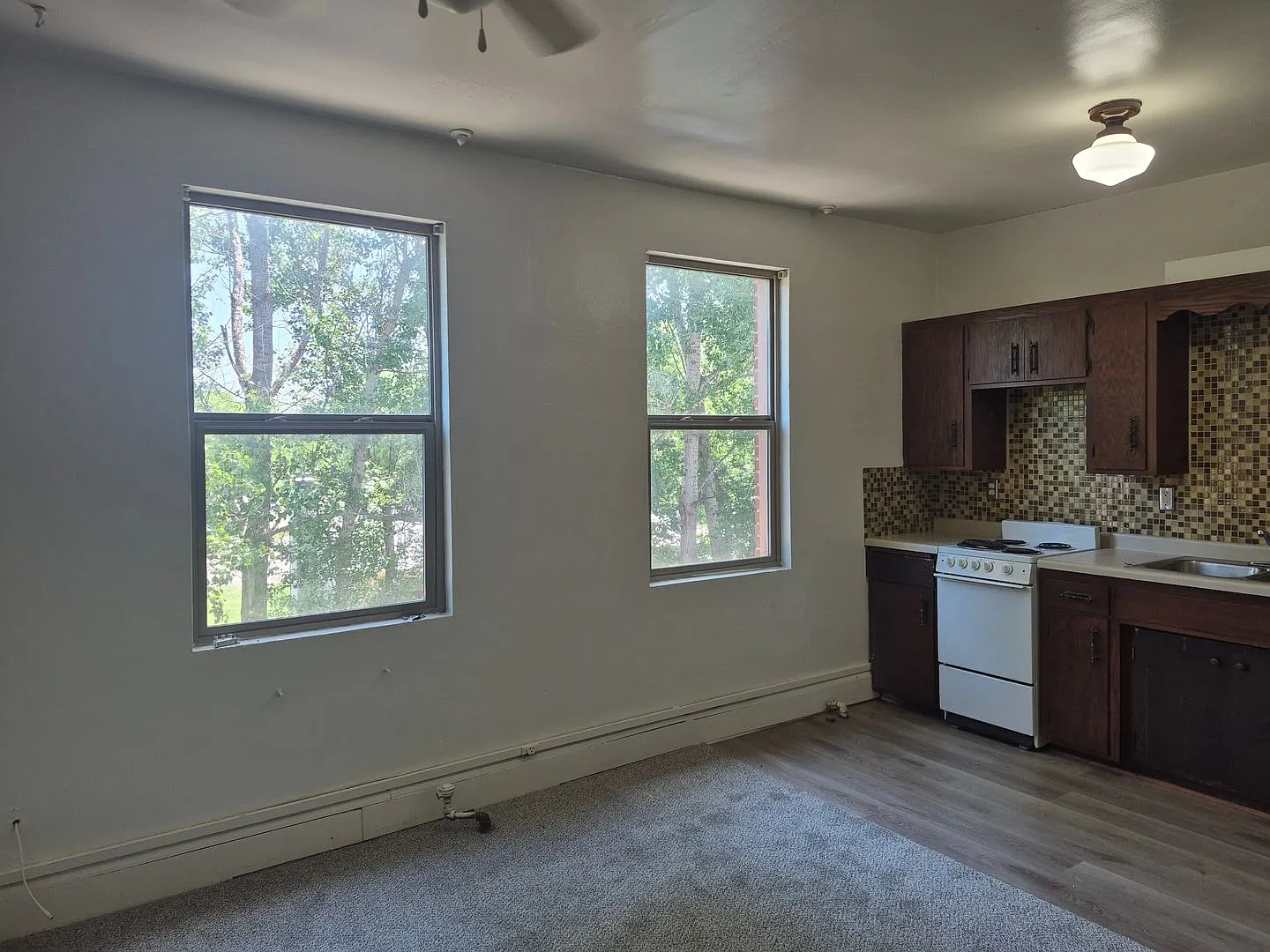 431 State Ave — Photo 2
