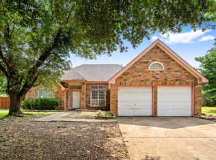 4211 Norway Ln, Grand Prairie, TX 75052
