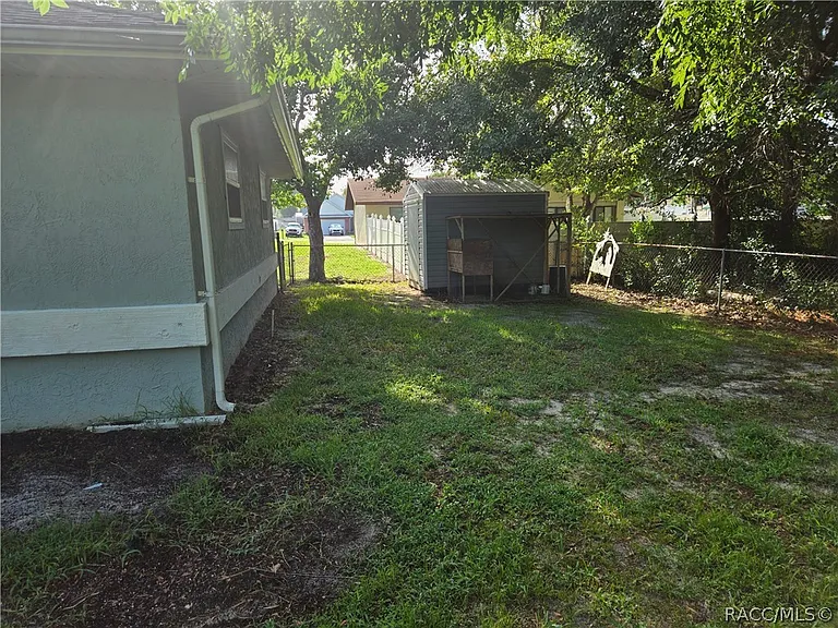 8288 W Barry Ct — Photo 36