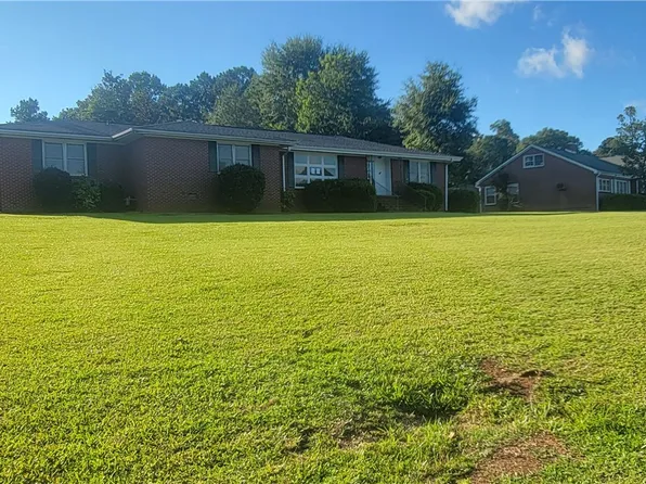 511 S Lafayette St, Lafayette, AL 36862