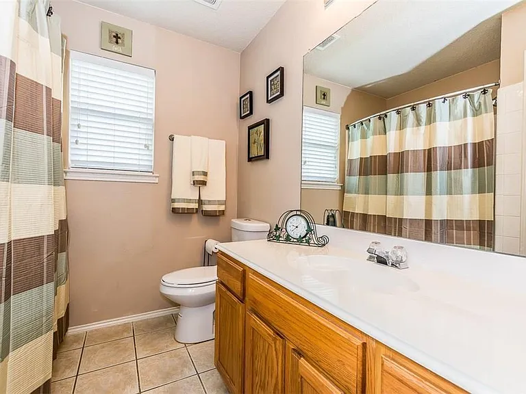9809 Coolidge Dr — Photo 13