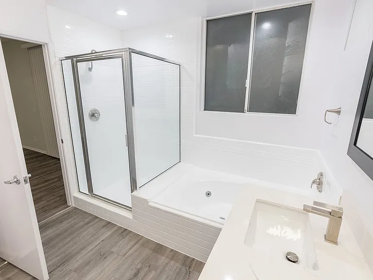 4532 Murietta Ave — Photo 51