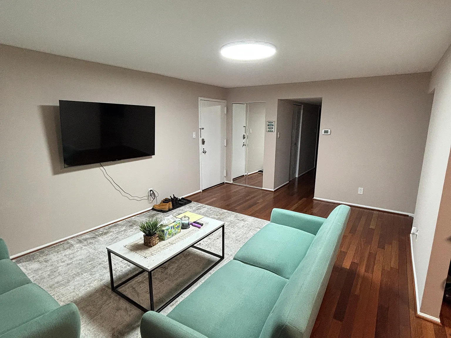 2 bed, 1053 sqft, $3,050 — Photo 3
