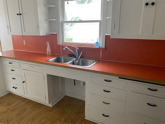 2nd image of 1751 NW 30th St