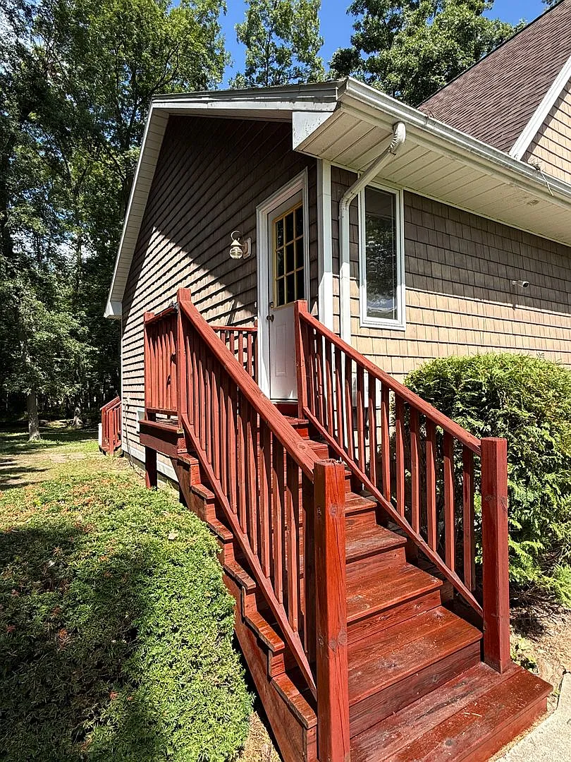 Coming Soon- Charming 3-Bedroom Home In Private Loch Erin Lake Community — Photo 4
