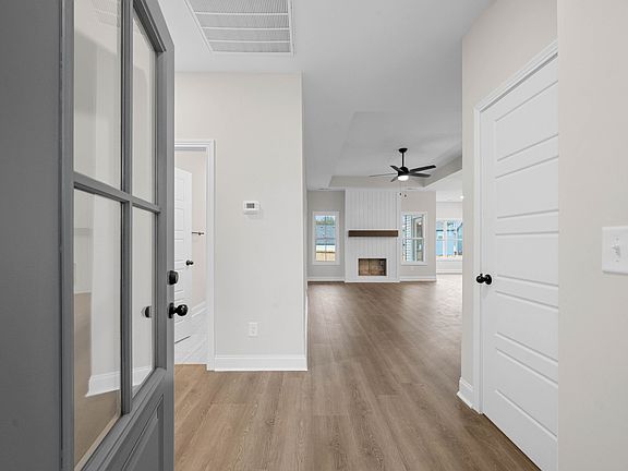 4th image of 1077 Fox Dr Lot 83