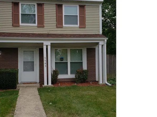 5565 Allemong Dr, Matteson, IL 60443