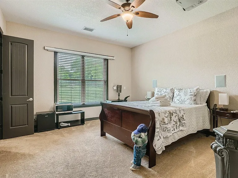 15207 Nightingale Ln — Photo 18