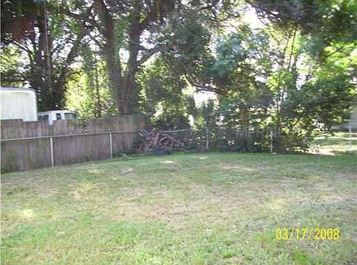2nd image of 1235 E Parker St